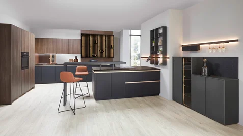 STRUCTURA 407, Nussbaum Milano Nachbildung (#1)