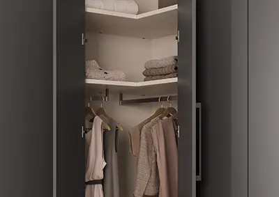 Kleiderschrank DREAM als Eckschranklösung mit Fächern und Kleiderstangen für zusätzlichen Stauraum