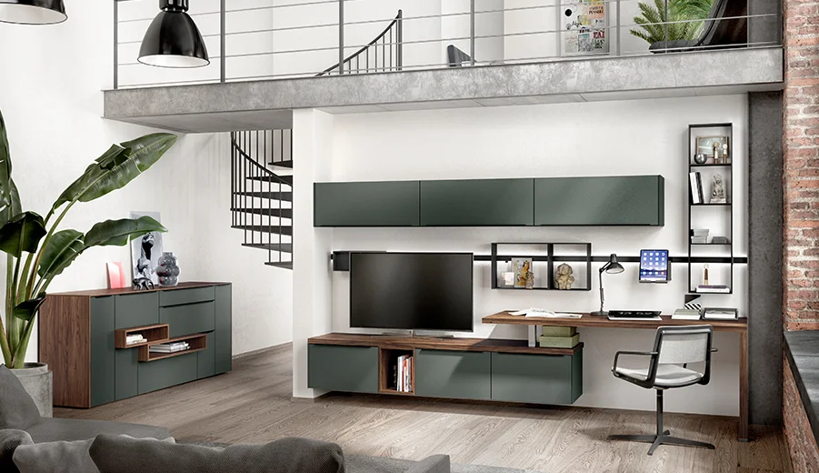 Modernes Homeoffice mit eleganten Möbeln, darunter ein grünes und holziges Schreibtisch-Setup, schwebende Regale und ein bequemer Stuhl in einem offenen Loft-Raum.